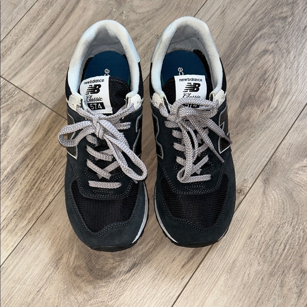 New Balance Black and Gray Sneakers